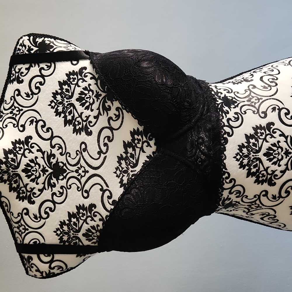 Black Lace bra